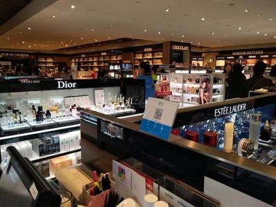 化妝品巨頭財報亮眼，日用百貨銷售中中國消費者成增長引擎